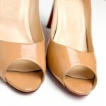 Christian Louboutin Beige Patent Leather Flo Peep Toe Pumps Size 39.5 - Image 3