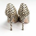 Miu Miu Black and White Printed Leather Pointed Pumps Size 37.5 - Image 7