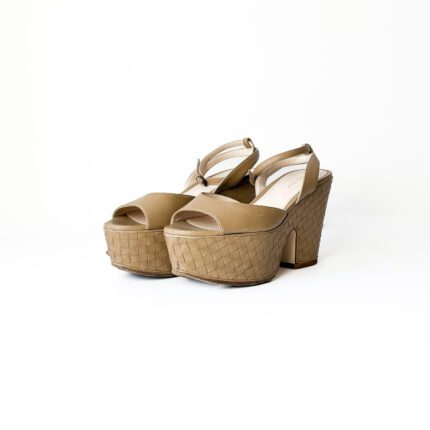 Bottega Veneta Beige Leather Wedge Size 36.5