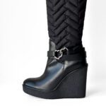 Moncler Black Quilted Down-filled Cernobbio Knee Length Boots Size 38 - Image 4