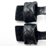 Bottega Veneta Black Lido Mule Sandals – Size 36 - Image 5