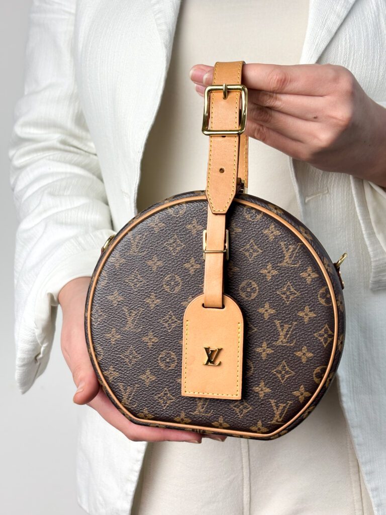 The 5-Bag Luxury Wardrobe 2025: Investment Handbag Guide for GCC Women Louis Vuitton Monogram Canvas Petite Boite Chapeau Bag