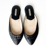 Bottega Veneta Black Intrecciato Leather Flat Slippers – Size 37 - Image 3