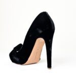 Rupert Sanderson Black Muscadet Velvet Pumps – Size 39 - Image 5