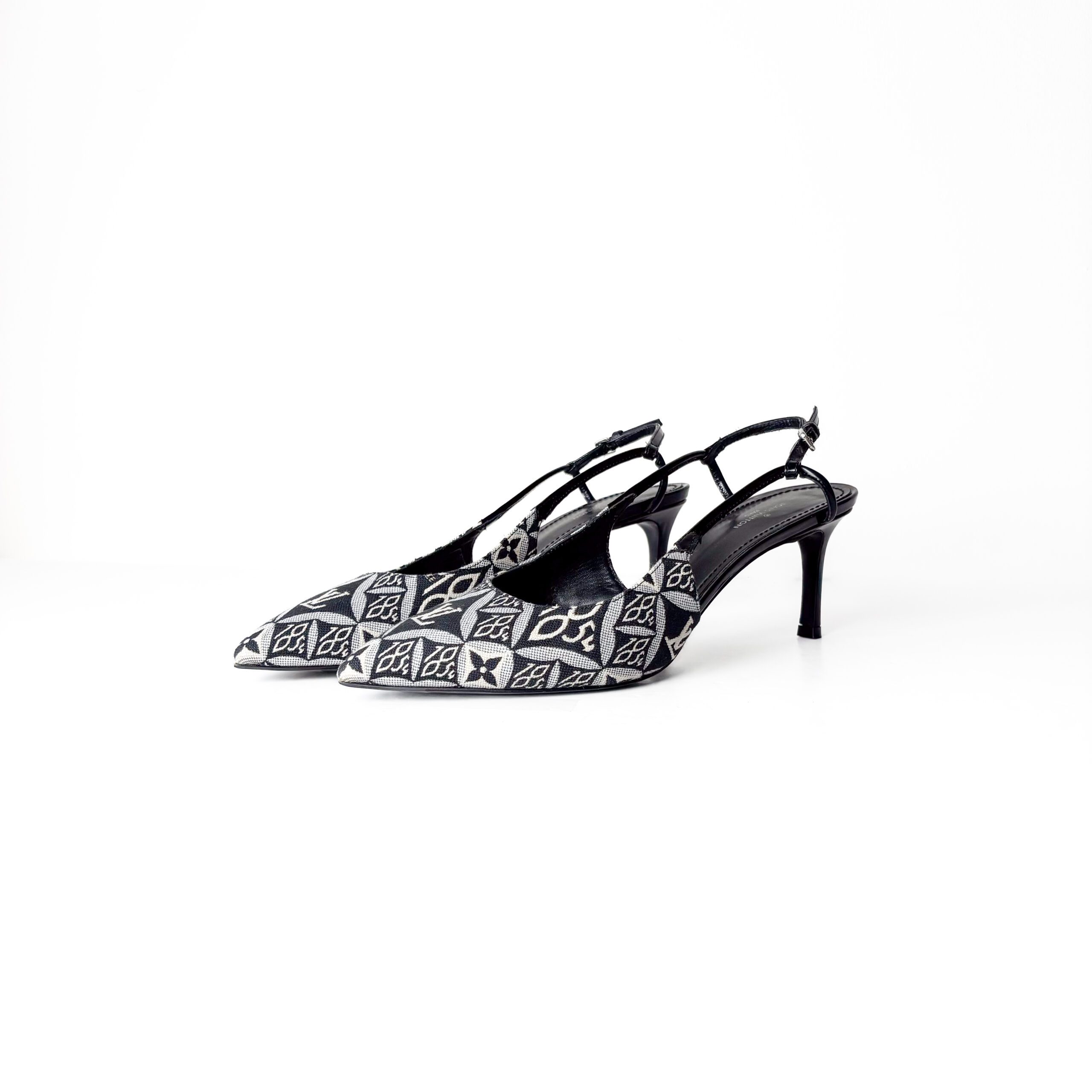 IMG_3232 Louis Vuitton Archlight “Since 1854” Jacquard Slingback Pumps – Size 39 - Image 1