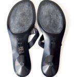 Gucci Interlocking G Black Leather & Canvas Kitten Heel Thong Sandals – Size 40.5 - Image 4