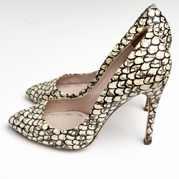 Miu Miu Black and White Printed Leather Pointed Pumps Size 37.5 - Image 6