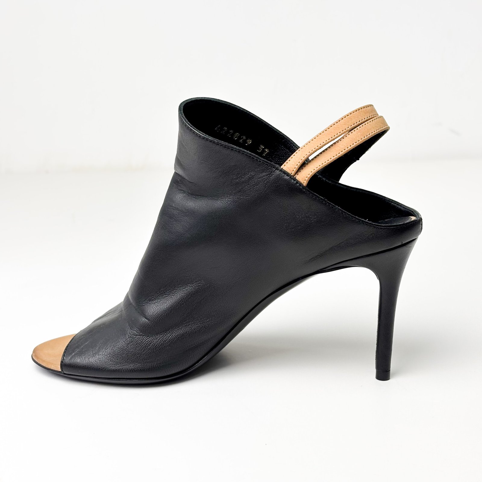 IMG_1464-2 Balenciaga Black Leather Glove Open Toe Slingback Sandals Size 37 - Image 1