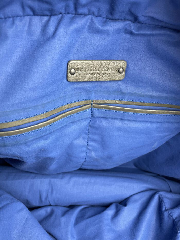 Bottega Veneta Grey Cabin Luggage with Blue Interior - Image 4