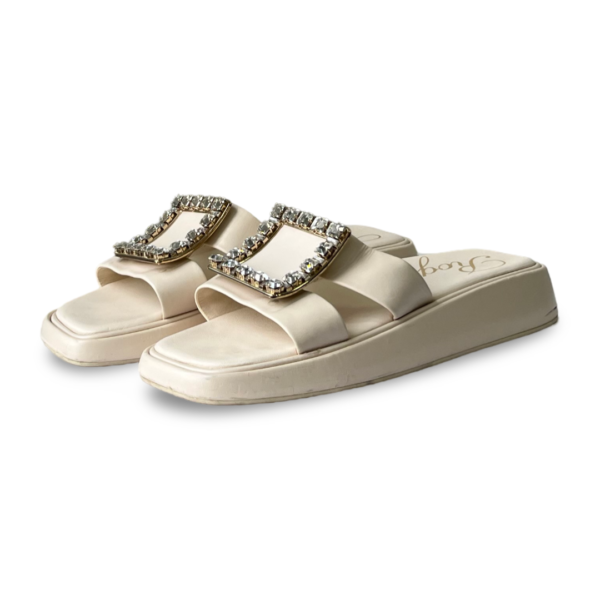 Roger Vivier Slide Crystal Buckle Off-white Leather Mule