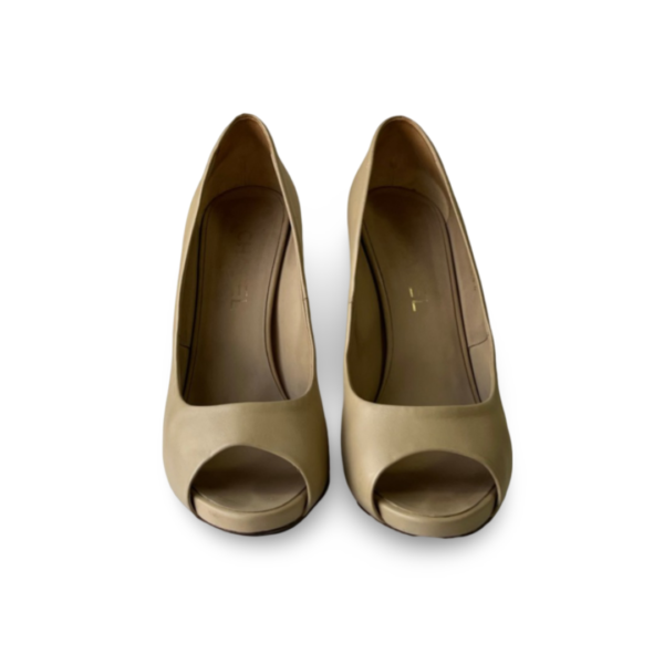 Chanel Beige Leather CC Open Toe Pearl Heel Pumps - Image 3