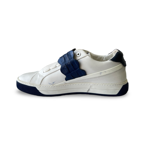 Fendi White/Blue Leather and Croc Strap Low-Top Sneakers - Image 3