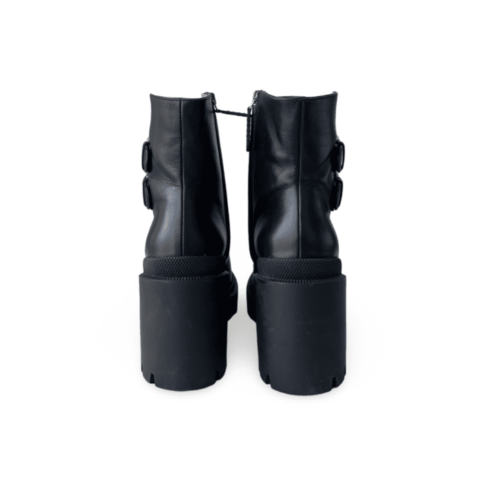 Gucci Buckled Crystal-Embellished Leather Ankle Boots Size 38.5 - Image 7