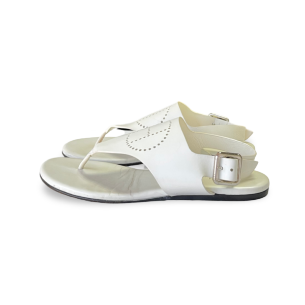 Hermès White Leather Kola Slingback Flat Slides, Size 37.5 - Image 4