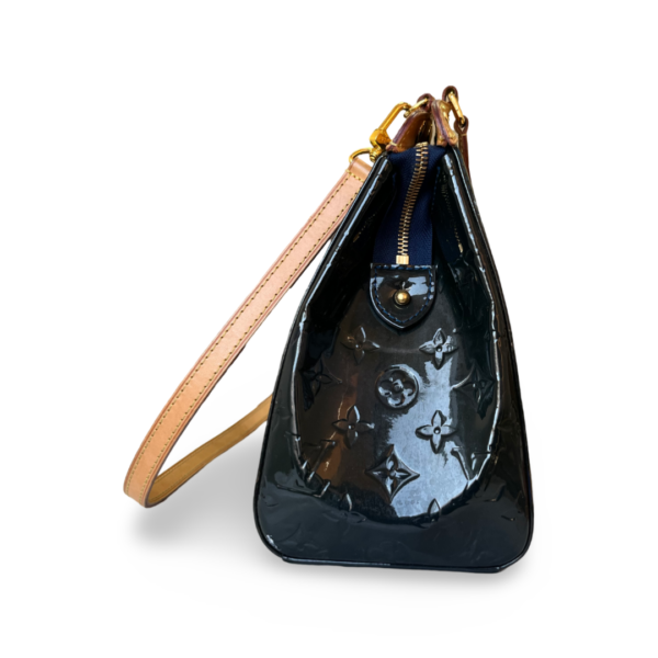 Louis Vuitton Bleu Nuit Monogram Vernis Brea MM Bag - Image 4