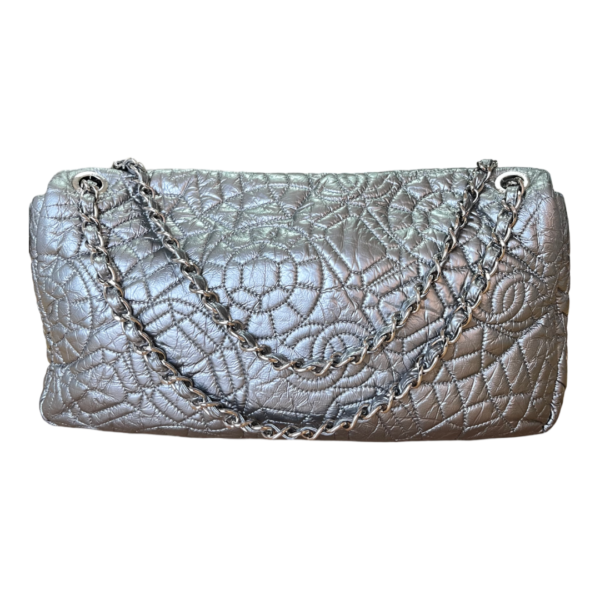 Chanel Silver Patent Vinyl Graphic Edge Classic Flap Bag - Image 2