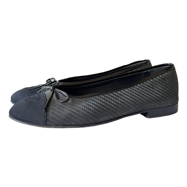 Chanel Black Woven Raffia and Canvas Bow CC Cap Toe Ballet Flats Size 38