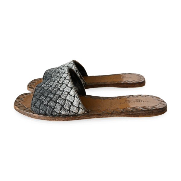 Bottega Veneta Metallic Grey/Silver Intrecciato Fabric Slide Flats – Size 36 - Image 3