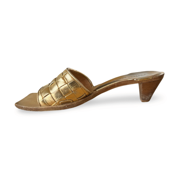 Bottega Veneta Metallic Gold Intrecciato Leather Stretch Square Toe Slide Sandals – Size 38  - Image 5