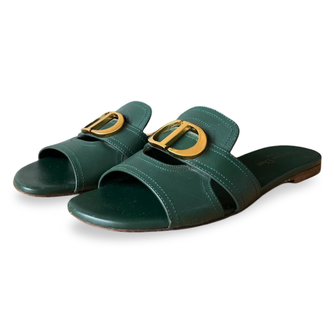 WhatsApp Image 2025-06-24 at 12.18.22 PM (6) Christian Dior 30 Montaigne Green Leather Flat Mules – Size 37 - Image 1