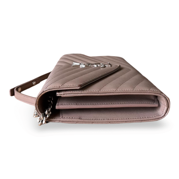 Saint Laurent Grain De Poudre Matelassé Chevron Monogram Chain Wallet – FARD (Silver Hardware) - Image 3