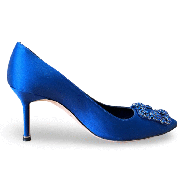 Manolo Blahnik Blue Satin Hangisi Decade 70mm Crystal Embellished Pointed Toe Pumps – Size 38 - Image 5
