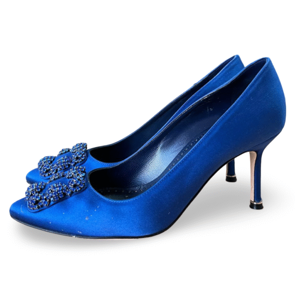Manolo Blahnik Blue Satin Hangisi Decade 70mm Crystal Embellished Pointed Toe Pumps – Size 38 - Image 2