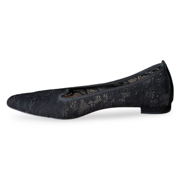 Manolo Blahnik Lace Ballet Flats in Black – Size 39 - Image 4