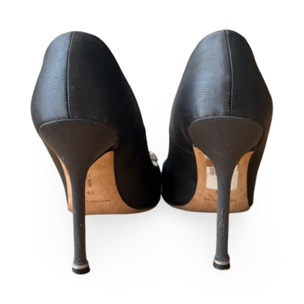 Manolo Blahnik Grey Satin Hangisi Pumps – Size 39 - Image 7