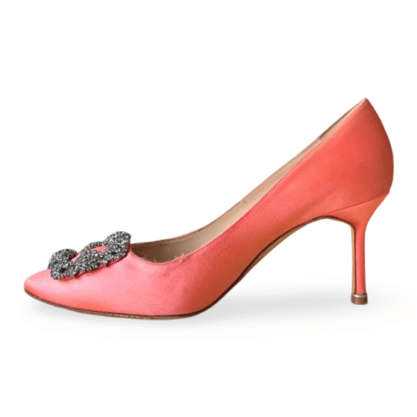 Manolo Blahnik Peach Satin Hangisi Pumps – Size 39 - Image 5