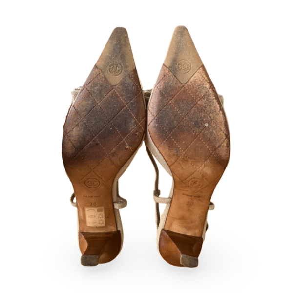 Chanel Bow Logo Slingback Heels in Beige Denim / Cream – Size 38 - Image 8