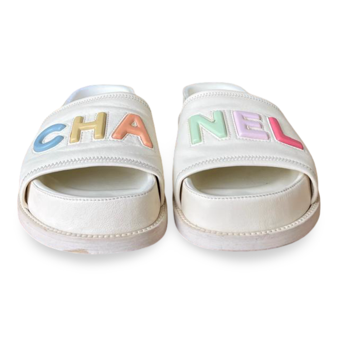 Chanel 22S Multicolor Ivory Sandal Slides – Size 37C 2 Chanel 22S Multicolor Ivory Sandal Slides – Size 37C - Image 2