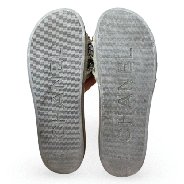 Chanel Tropiconic Chain Detail Khaki Green Flat Slide Sandals – Size 40 - Image 8