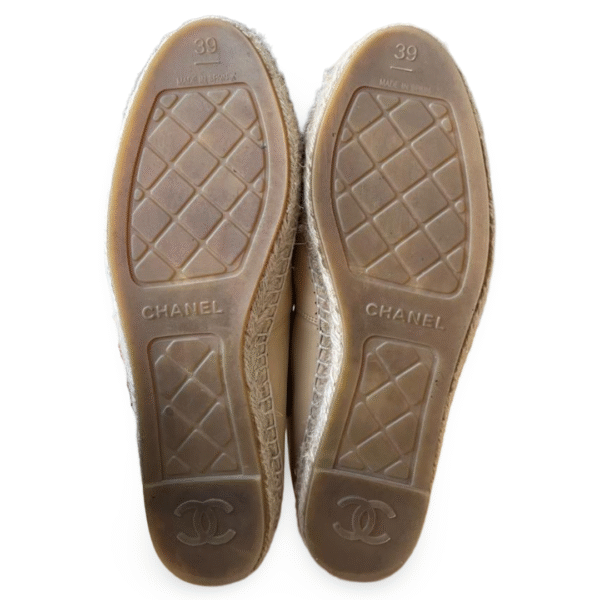 Chanel CC  Beige/Black Espadrille Flats – Size 39 - Image 8