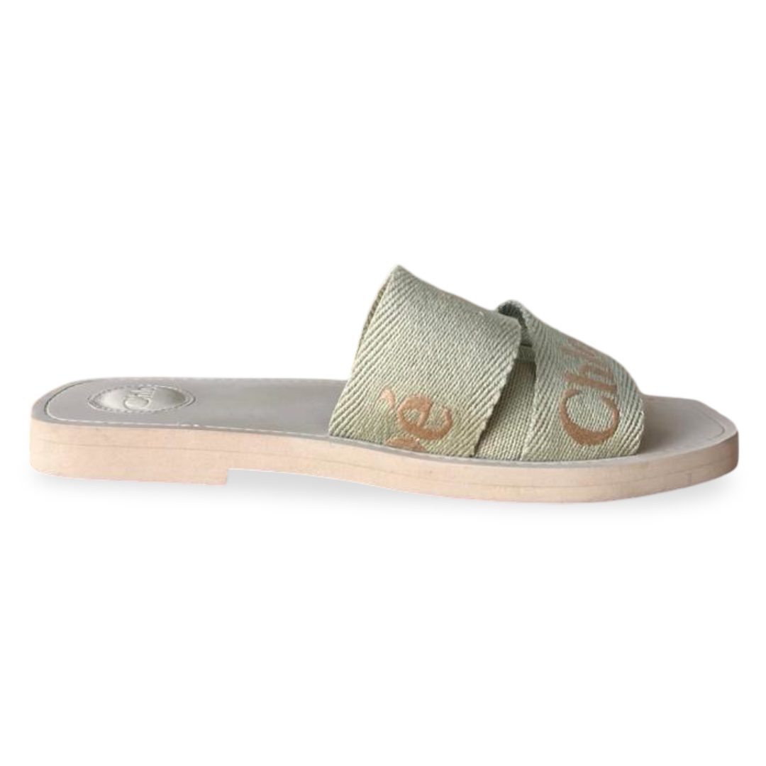 Chloé Woody Slides in Monochrome Linen – Size 40 5 Chloé Woody Slides in Monochrome Linen – Size 40 - Image 5