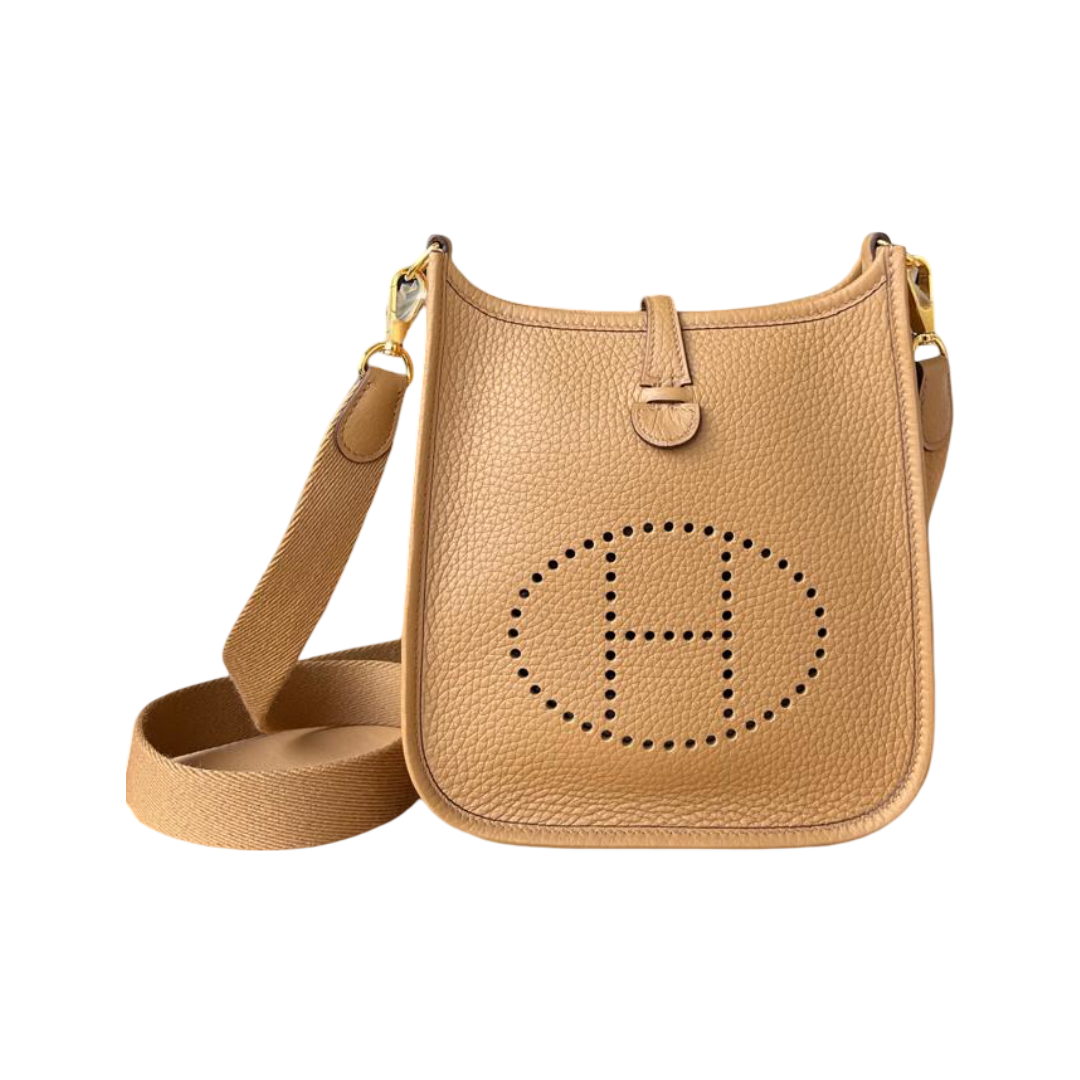 Hermès Mini Evelyne 16 TPM – Amazone Taurillon Clémence – Biscuit/Camel (Sangle DD)
