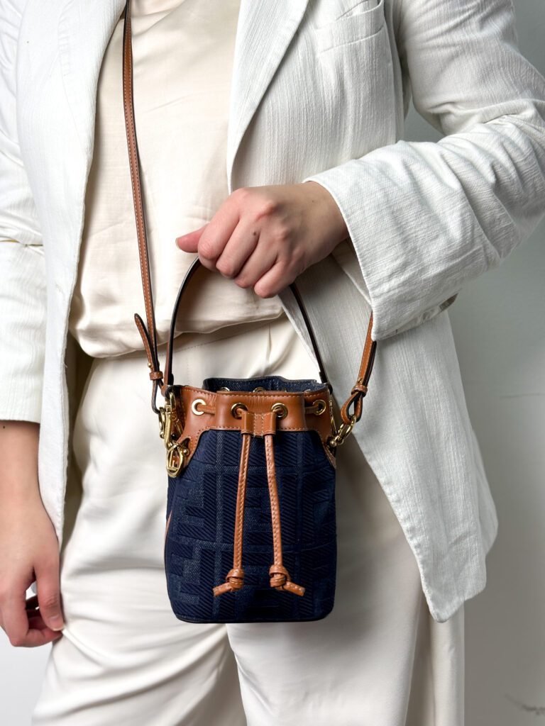 Fendi Mon Tresor Mini Bucket Bag